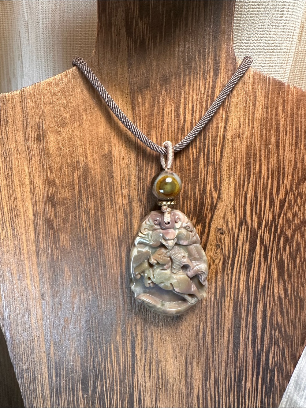 Alashan Agate Horse Carving Pendant Necklace on Brown Rope - Picture 4 of 16